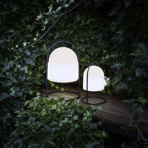 Des Lampes De Jardin Solaires Pour Gagner En Autonomie Elle D Coration