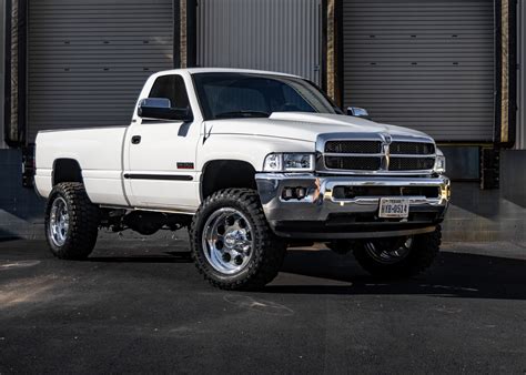 Second Gen Dodge Ram 2500 With 20x10 Inch Jtx Forged Wheels Jtx Forged