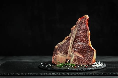 Premium Photo Big Raw T Bone Or Aged Wagyu Porterhouse Grilled Beef