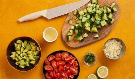 Fula Salada De Tomate E Abacate