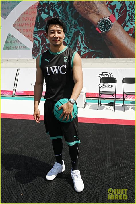 F1 Driver Lewis Hamilton Takes Part in Free Throw Basketball Challenge ...