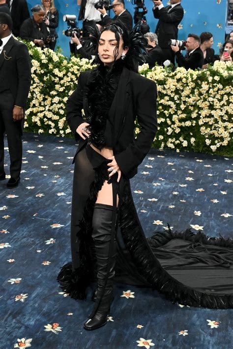 Charli XCX Was A Hot Goth At The 2025 Met Gala