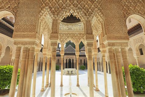 Visita a la Alhambra por Palacios Nazaríes, Generalife y Alcazaba con ...