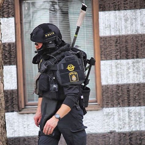 @_sspf_ on Instagram: “|| Piketen, Foto: @swepixssweden || #polis # ...