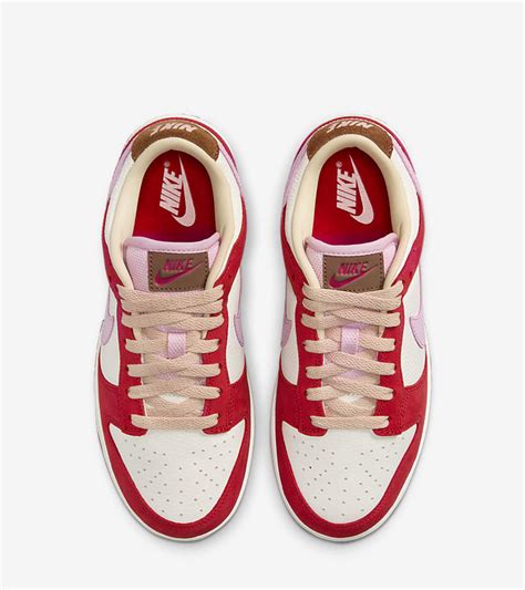 国内 11 21 発売ナイキ ウィメンズ ダンク ロー プレミアム ベーコン NIKE WMNS DUNK LOW PREMIUM