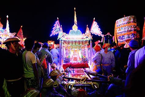 迎王祭典｜每三年辦一次的東港迎王，在東隆宮感受傳承自清朝的文化盛事 輕旅行