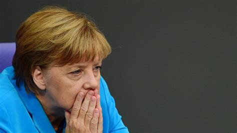 Fl Chtlingskrise Angela Merkel Warnt Vor Identit Tsverlust Von Europa