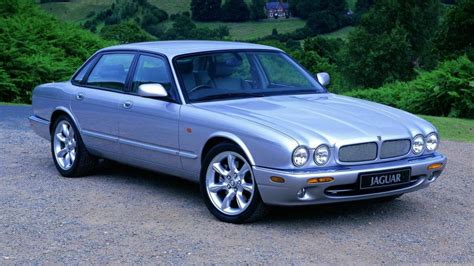 Jaguar Xj X Sovereign Lwb Specs Performance Comparisons