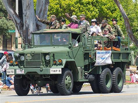 Truck, Cargo, 2½-ton, 6×6, M35 (1950)