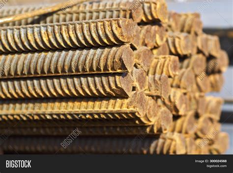 Reinforcing Bars Image & Photo (Free Trial) | Bigstock