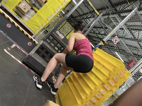 Venezuelan Milf In Short Leggings Short Shorts Volleyball Forum