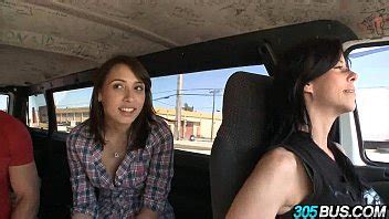 Morena de 19 años se la follan duro 2 1 XVIDEOS