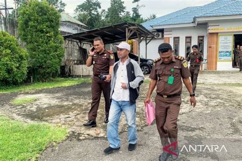 Jaksa Eksekusi Terdakwa Korupsi Dd Add Di Maluku Tengah Rakyat Sultra