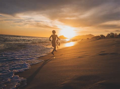 Fotos gratis : cielo, playa, mar, Oceano, horizonte, ola, costa, puesta