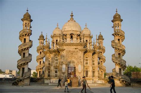 Mahabat Maqbara, Junagadh | History, Story, Images & Timings