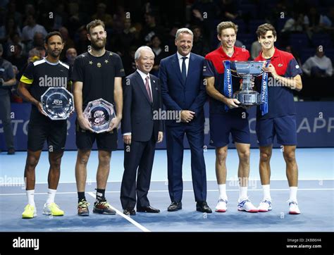 Raven Klaasen Of South Africa And Michael Venus Of New Zealand Runners