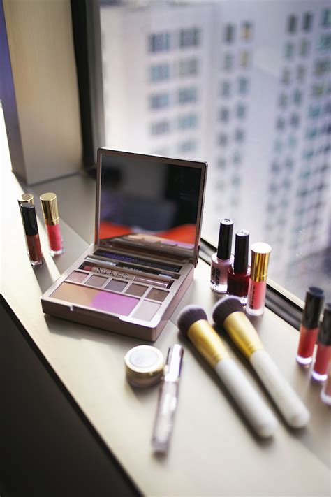 Urban Decay Naked On The Run On The Go Beauty Tips Haute Off The Rack