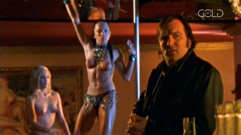 Naked Dancers Der Bulle von Tölz Süße Versuchung in Der Bulle von Tölz Süße Versuchung