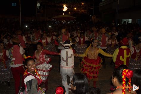 Tradicional Arrai Do Arrasta P Leva Muito Forr E Anima O Na