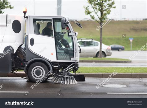 Street Sweeper Machine Cleaning Streets Stock Photo 780733837 | Shutterstock