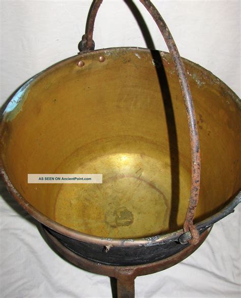 19th Century Small Copper Apple Butter Kettle With 3 Leg Stand