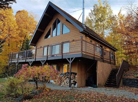 À Louer En Estrie Voici 15 Chalets Sur Le Bord De Leau Jdq