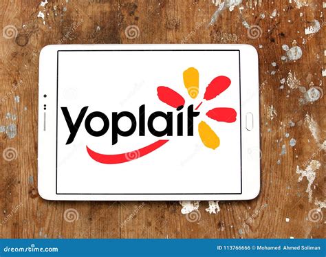 Yoplait company logo editorial photo. Image of icon - 113766666