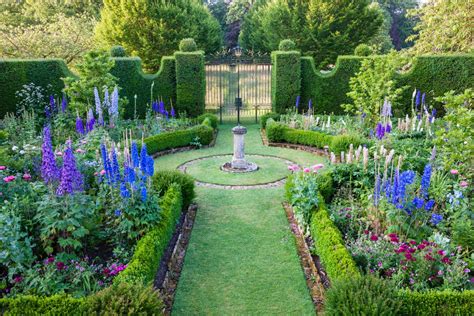 The Prince of Wales's garden at Highgrove: Flowers galore, a wildflower ...