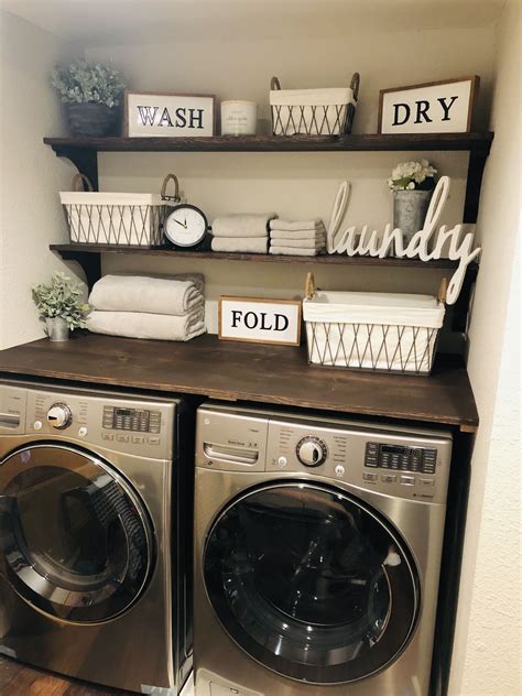 20 Farmhouse Style Laundry Room HOMYHOMEE