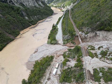 Ispovijest Voza A Kamiona Koji Je Pre Ivio Odron Sve Se Odigralo U