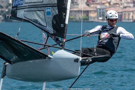 Volare Sullacqua A Campione Del Garda Campione Univela