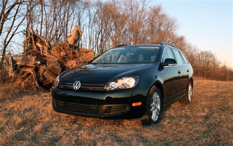 2010 Volkswagen Jetta Sportwagen TDI - VW Midsize Sports Wagon Review - Automobile Magazine