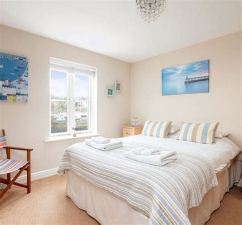 Whitby Holiday Cottages With Parking - Shoreline Cottages