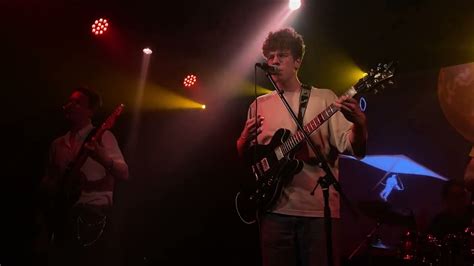 Красным горит закат. Кадо - YouTube