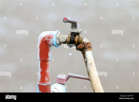 Tap The Old Water Old Water Pipes Stock Photo Alamy