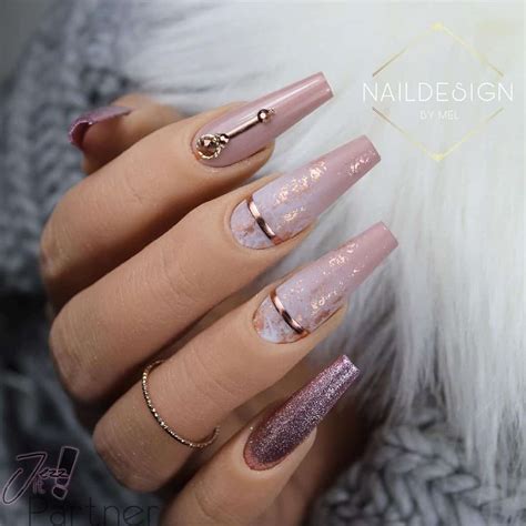 Chic Nude Coffin Nails That Are Holiday Date Perfect Glowingfem
