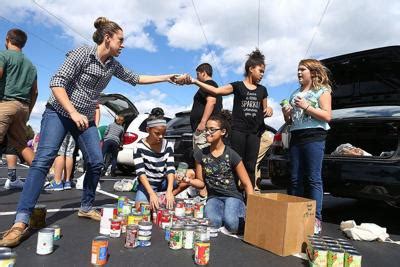 Kokomo Rescue Mission annual event helps stock food pantry | News ...