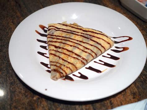 Crepes rellenos de chocolate así los puedes montar para que no se abran