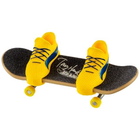 Mattel Hot Wheels Mysterious Moon Skateboard 1 Ct Frys Food Stores
