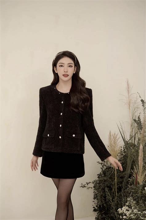 Clip nóng Linh Trương đi tour mới không che đang hot