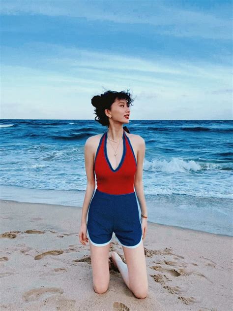 Gợi ý các mẫu đồ bơi nữ kín đáo bikini kín lịch sự cho nàng