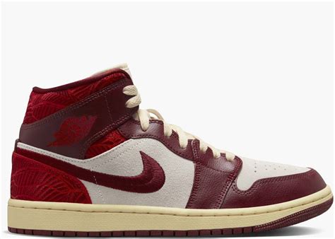 Nike Air Jordan 1 Mid SE Tiki Leaf Team Red W Hype Clothinga