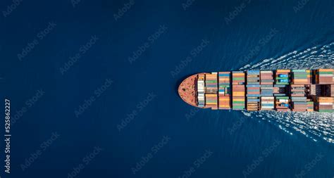 Zdj Cie Stock Aerial Top Down View Of A Large Container Cargo Ship In