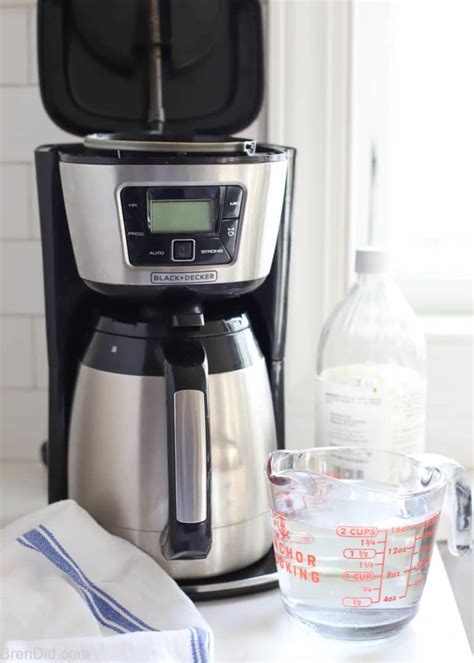 How To Clean A Coffee Pot Ways To Deep Clean A Coffee Maker Bren Did