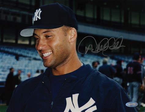 Derek Jeter Signed Photograph | RR Auction
