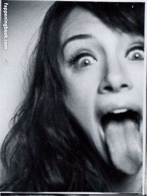 Bryce Dallas Howard Brycedhoward Nude The Fappening Photo FappeningBook