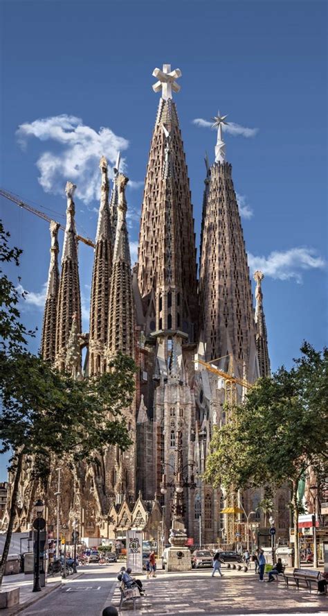 What Are The Main Milestones For The Sagrada Família In The Future