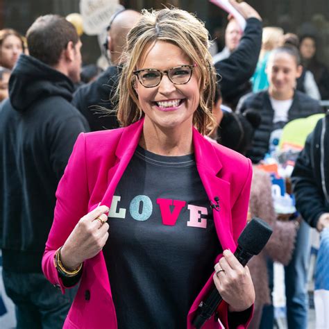 Savannah Guthrie Trades Her Heels For Slippers Behind The Scenes Of The Today Show