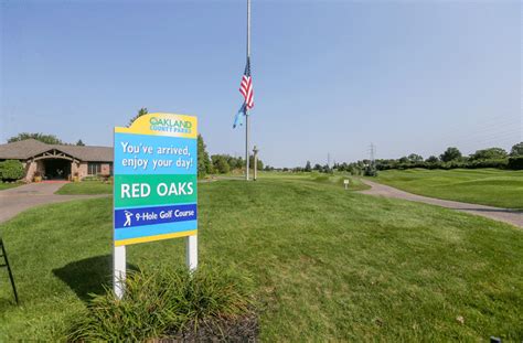 Oakland County Considers Turning Red Oaks Golf Course Into A Park