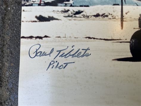 History Hunter Auctions Paul Tibbits Pilot Of Enola Gay Signed Photo